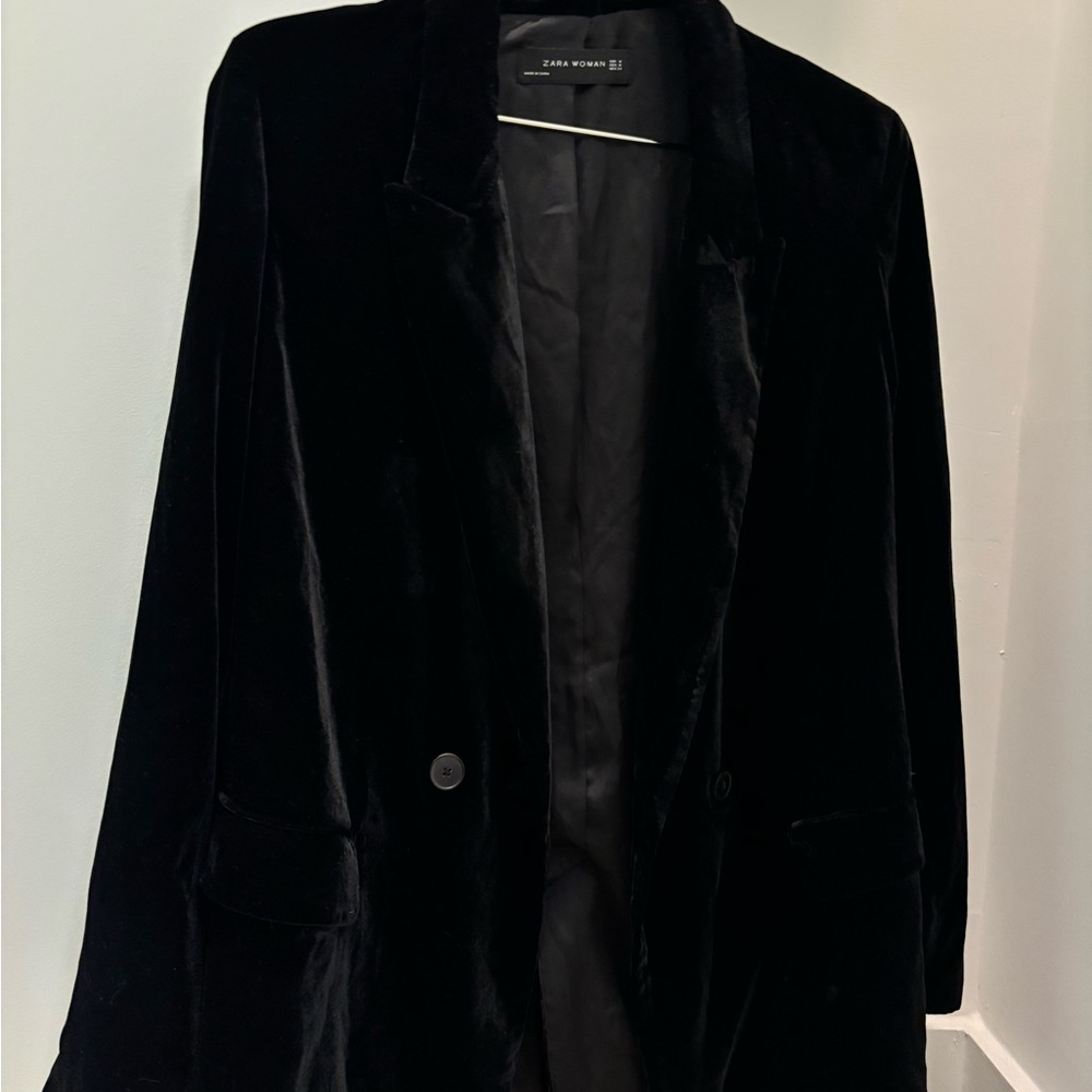 Zara Black Velvet Blazer Elegant Suit Jacket